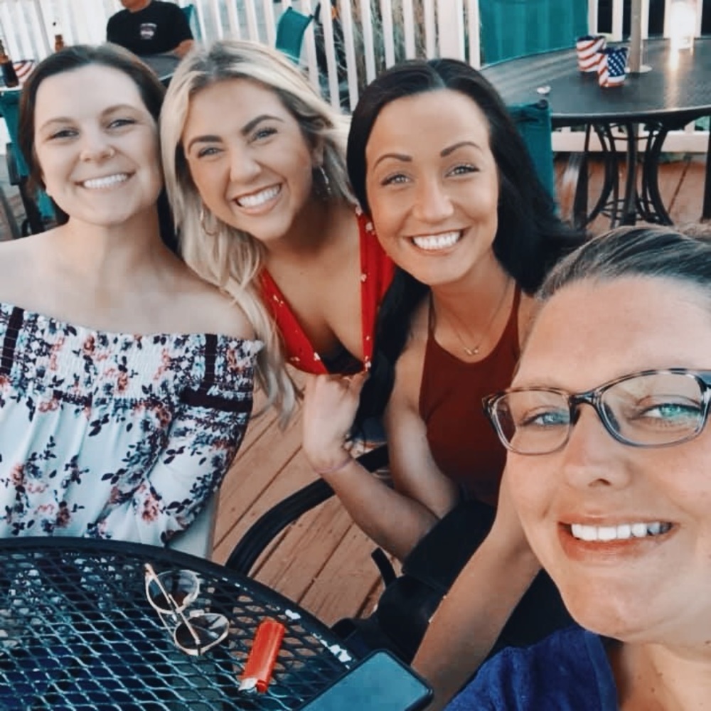 MY CLOSET - Picture 6 of 8